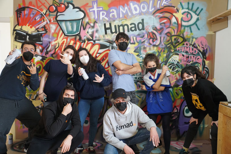 equipo de Humad en taller de graffiti Málaga