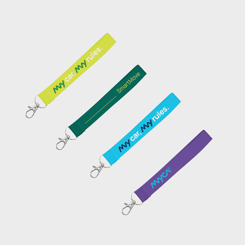 llaveros de varios colores MYCA